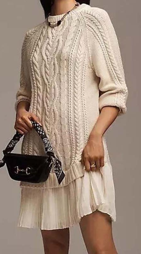 Sofía – Strickkleid mit Faltenrock