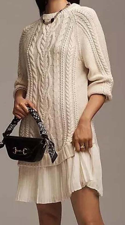 Sofía – Strickkleid mit Faltenrock